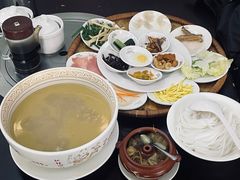 -桥香园云南过桥米线(金马碧鸡店)