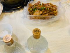 -渝君重庆火锅(嘉宾路店)