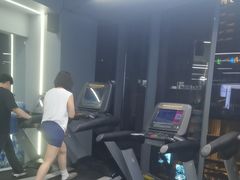 -超鹿运动(五四路恒力城店)