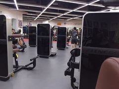 -美瑞斯特健身游泳会所(中南城店)