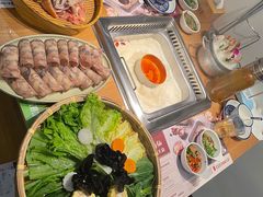 -尚尚仙·酸汤猪手·猪肚鸡火锅(华联万柳购物中心店)