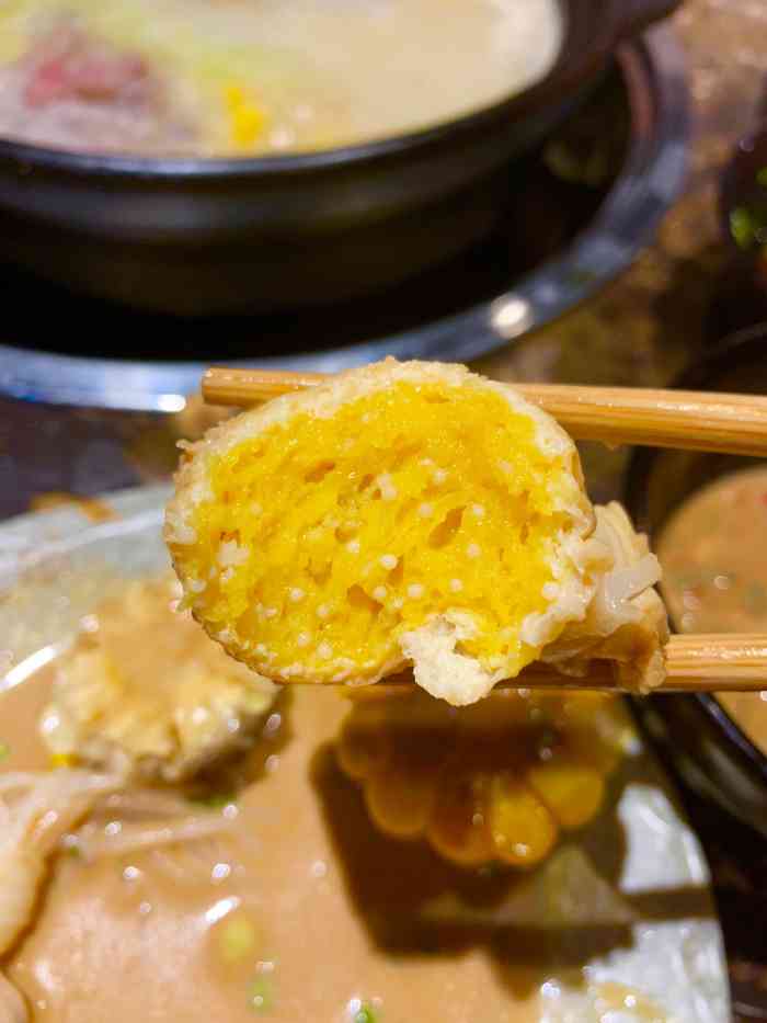 75人赞_啾咪2019年9月23日打分06100/人96【好看的皮囊千篇一律