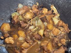 -粘豆包柴火铁锅炖