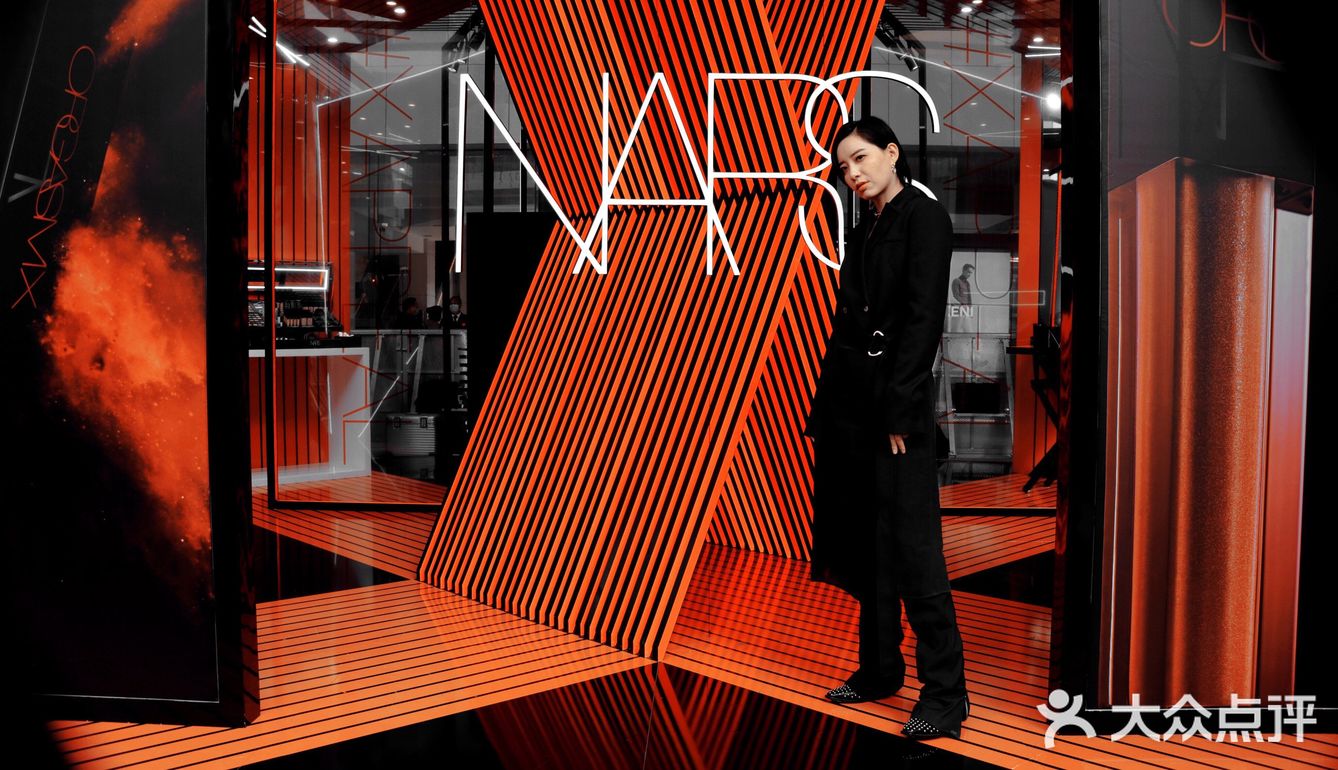 NARS✖️李斯丹妮|无价之姐来袭,解锁昆明潮色冬天惊喜