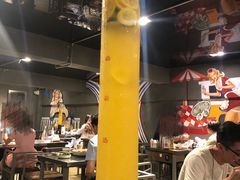 -龙巢盱眙龙虾·牛蛙·烧烤宵夜(八卦岭店)