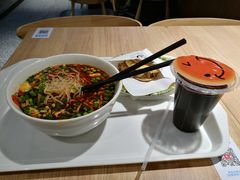 西付岐山臊子面-白起肉夹馍