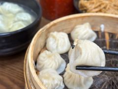 鲜肉小笼包-万寿斋(山阴路店)