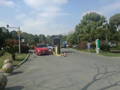 -金匮公园-南入口停车场