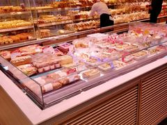 -巴黎贝甜(大宁国际商业广场店)