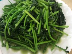 -湘里湘亲饭店(闸坡店)