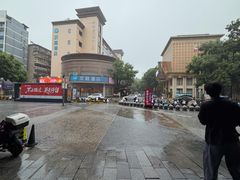 -绳金塔