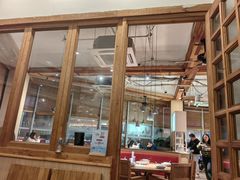 -蜜桃餐厅·伴山(湖滨商业街店)