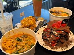 -W COLLECTIVE  DESSERT SHOP