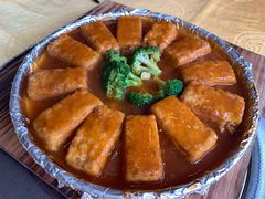 -东方之猪四更烤乳猪(金垦总店)