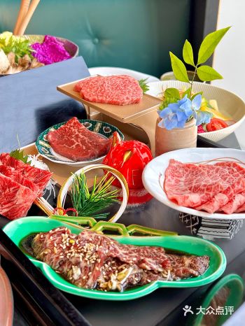 重庆国金中心，一步一景的品质和牛烧肉！