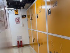 -安东易迷你自助仓储寄存仓库(草桥店)