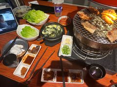 -山之屋炭火烧肉·生啤畅饮(大朗万科中央公园店)