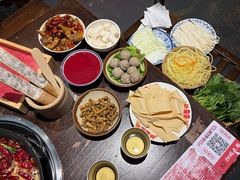 -萍姐火锅·公路夜市(江宁万达店)