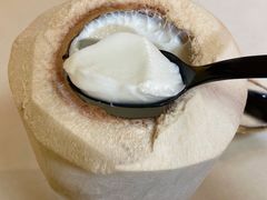 -志龙皇冠吃货椰子铺