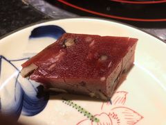 松子拉糕-老苏州芳和园茶酒楼  传统苏帮菜(观前店)