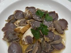 -东豪园林海鲜酒家(南港路辅路店)