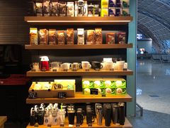 零售区-星巴克(成都机场T2店)