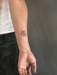 -刺客纹画纹身·洗纹身·穿孔饰品