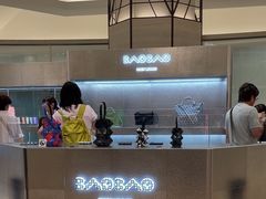 -三宅一生 (阪急梅田本店)