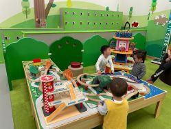 -莫莉幻想儿童乐园(武汉经开永旺店)