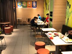 用餐区-麦当劳(北京金星西路店)