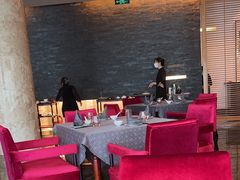 -粤尚腾香居中餐厅(首都机场希尔顿店)