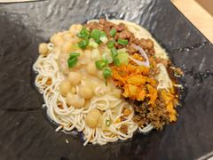 -李与白包子铺(桐梓林店)