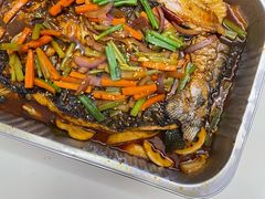 -鸣记脆皮烤鱼·海鲜烤鱼(三八广场店)