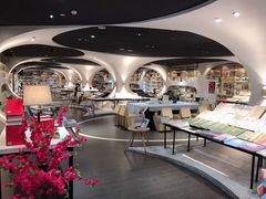 -钟书阁(珍园店)