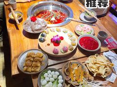 -城墙拐拐火锅(三峡广场黑金冠店)