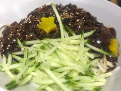 韩式炸酱面-吴草鸡爪오초닭발韩食堂(融恒盈嘉中心店)
