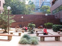 -香港大学