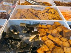 -向妈妈鲜卤(南湖金地店)