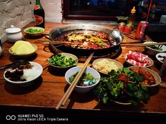 -四小区火锅·巷子里的重庆火锅(花照壁店)