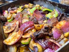 -老东镇啤酒屋海鲜加工·蒸汽海鲜·海鲜烧烤(台东店)