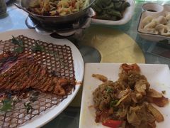 -天天向上素食餐厅(五台山店)