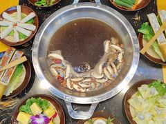 -憨孃孃·重庆老火锅(红山黑金店)