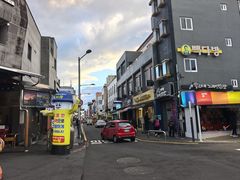 -西归浦每天偶来市场