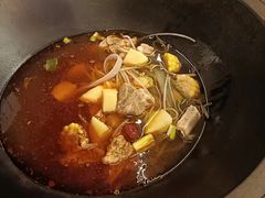 -人民公社铁锅炖·东北菜(卫国道店)