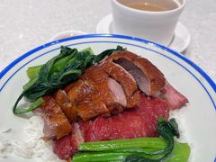 烧鹅叉烧拼盘饭-香港新发烧腊茶餐厅(书城店)