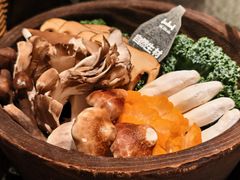 -三出山火锅(南京万象天地店)