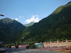 -四川汶川特大地震漩口中学遗址