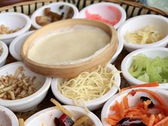 -包整·丝娃娃(一览甲秀楼风景店)