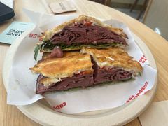 小红帽三明治-OUR Bakery(中海环宇荟店)