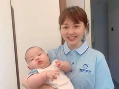 -鲸鱼妈妈月嫂/育婴师定制